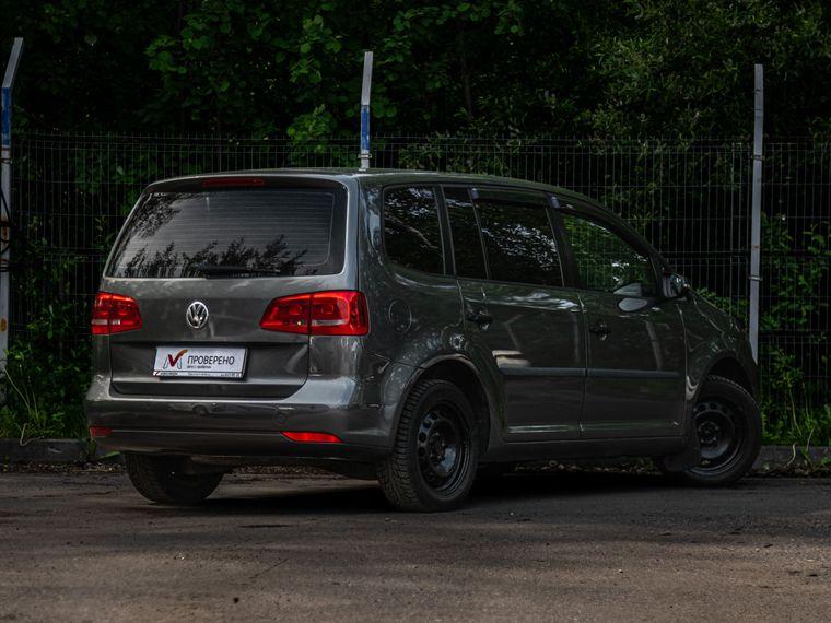 Volkswagen Touran, 2011 - вид 1