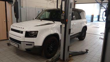 Land Rover Defender 2020 года, 104 185 км - вид 1