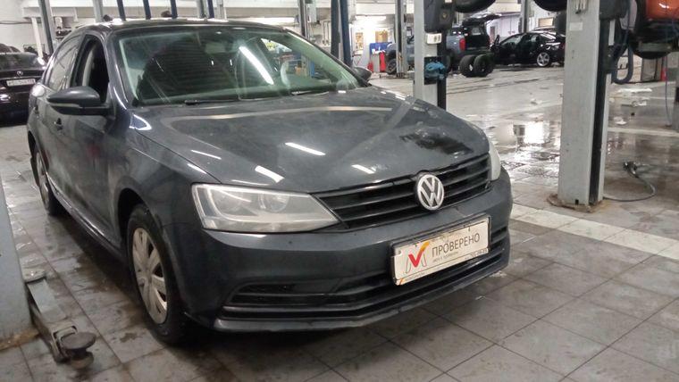Volkswagen Jetta 2015 года, 140 673 км - вид 2