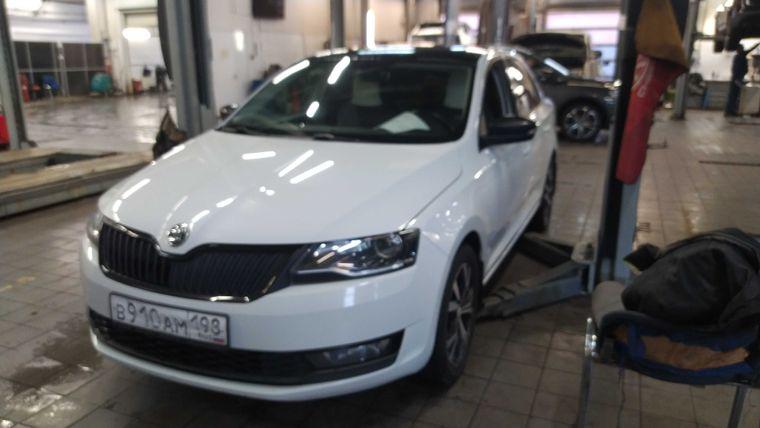 Skoda Rapid 2018 года, 97 500 км - вид 1