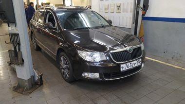 Skoda Superb 2012 года, 153 455 км - вид 2