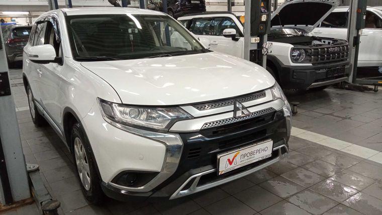 Mitsubishi Outlander 2020 года, 92 287 км - вид 2