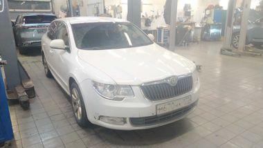 Skoda Superb 2009 года, 375 674 км - вид 2