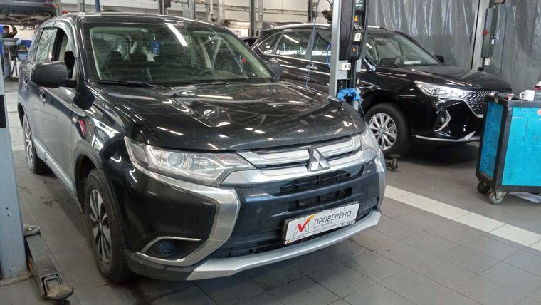 Mitsubishi Outlander, 2018 - вид 1