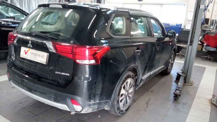 Mitsubishi Outlander, 2018 - вид 2