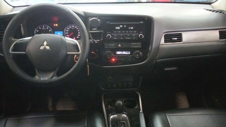 Mitsubishi Outlander, 2018 - вид 4