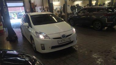 Toyota Prius 2009 года, 335 871 км - вид 2
