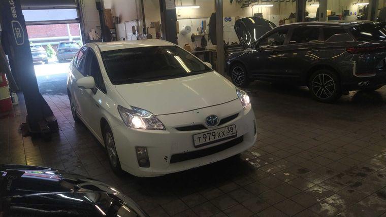 Toyota Prius 2009 года, 335 871 км - вид 2