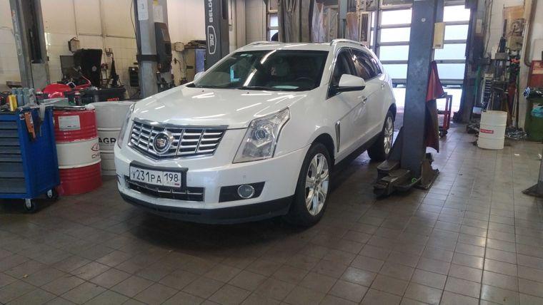 Cadillac SRX 2013 года, 192 712 км - вид 1
