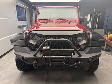 Jeep Wrangler 2011 года, 57 037 км - вид 2