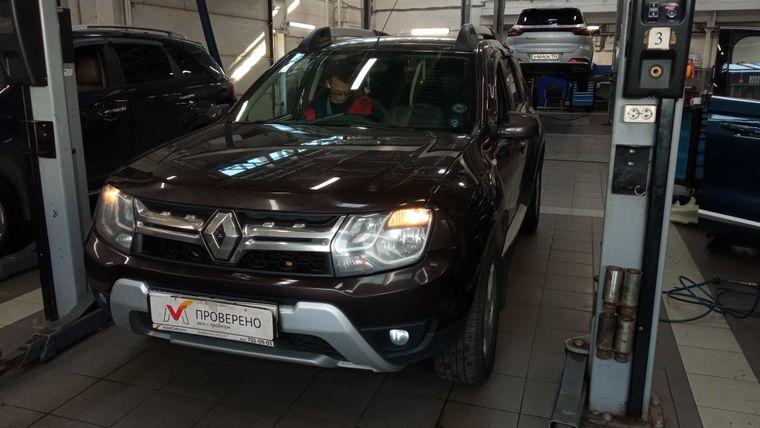 Renault Duster 2017 года, 136 000 км - вид 1