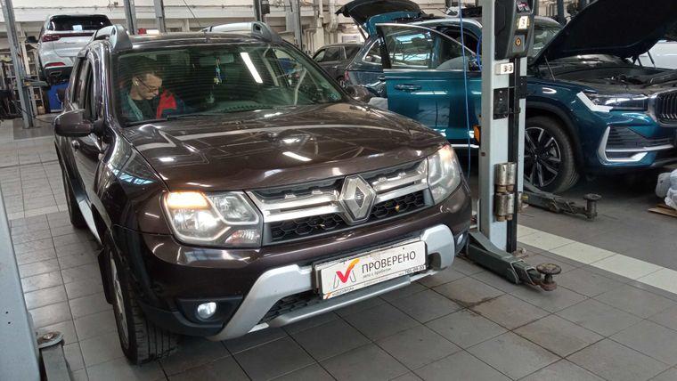 Renault Duster 2017 года, 136 000 км - вид 2