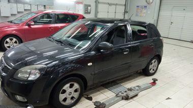 Kia Rio 2010 года, 256 406 км - вид 2