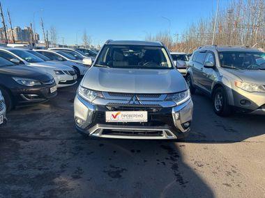 Mitsubishi Outlander 2018 года, 127 186 км - вид 2