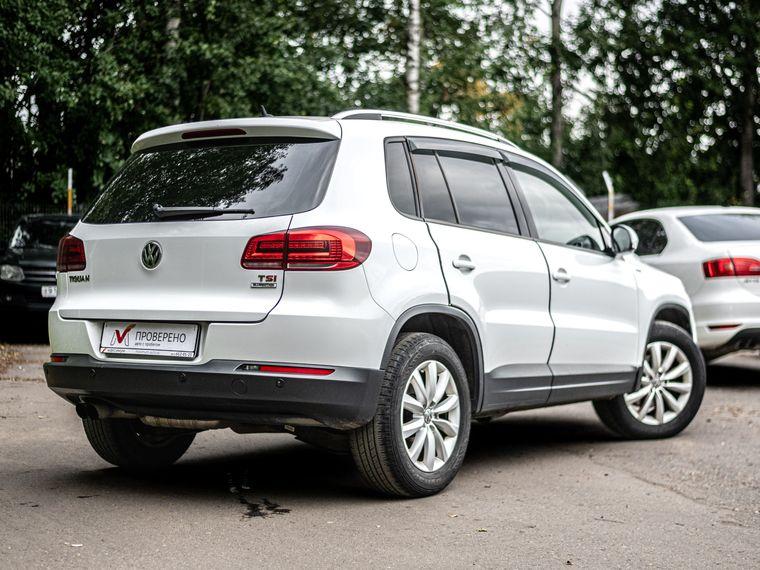 Volkswagen Tiguan,  - вид 1