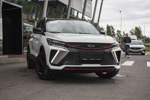 Geely Coolray, 2022 - вид 3